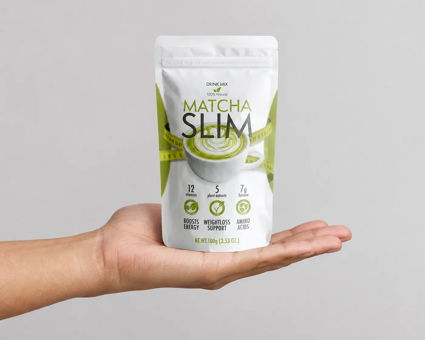 Matcha Slim — Verpackung in der Hand