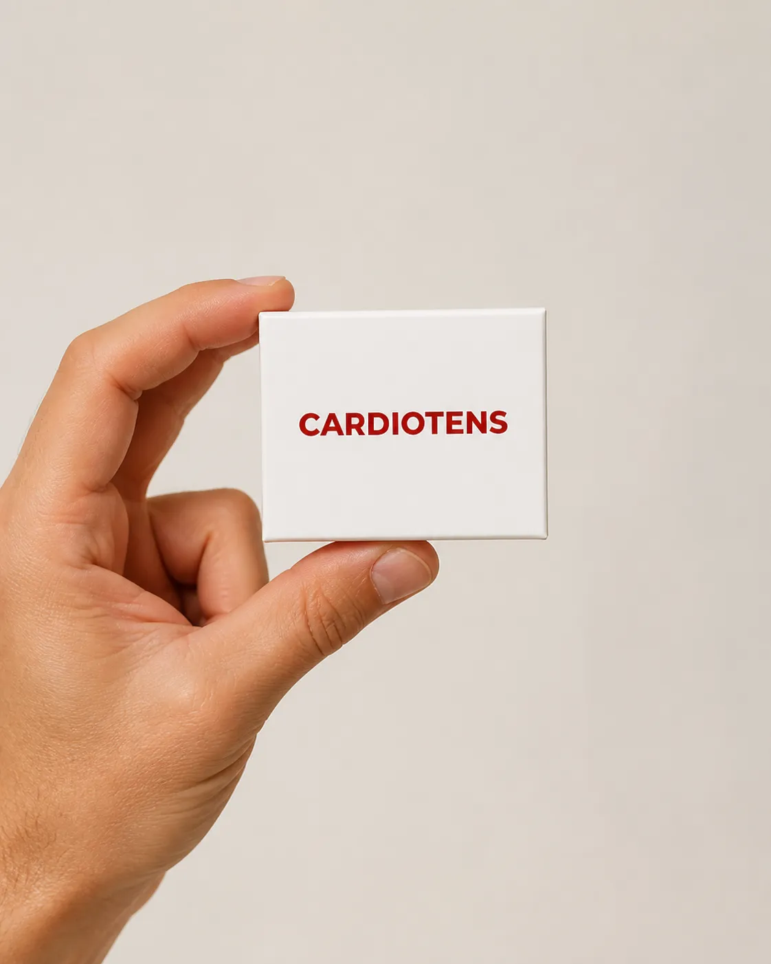 Cardiotens Plus High price — Verpackung in der Hand