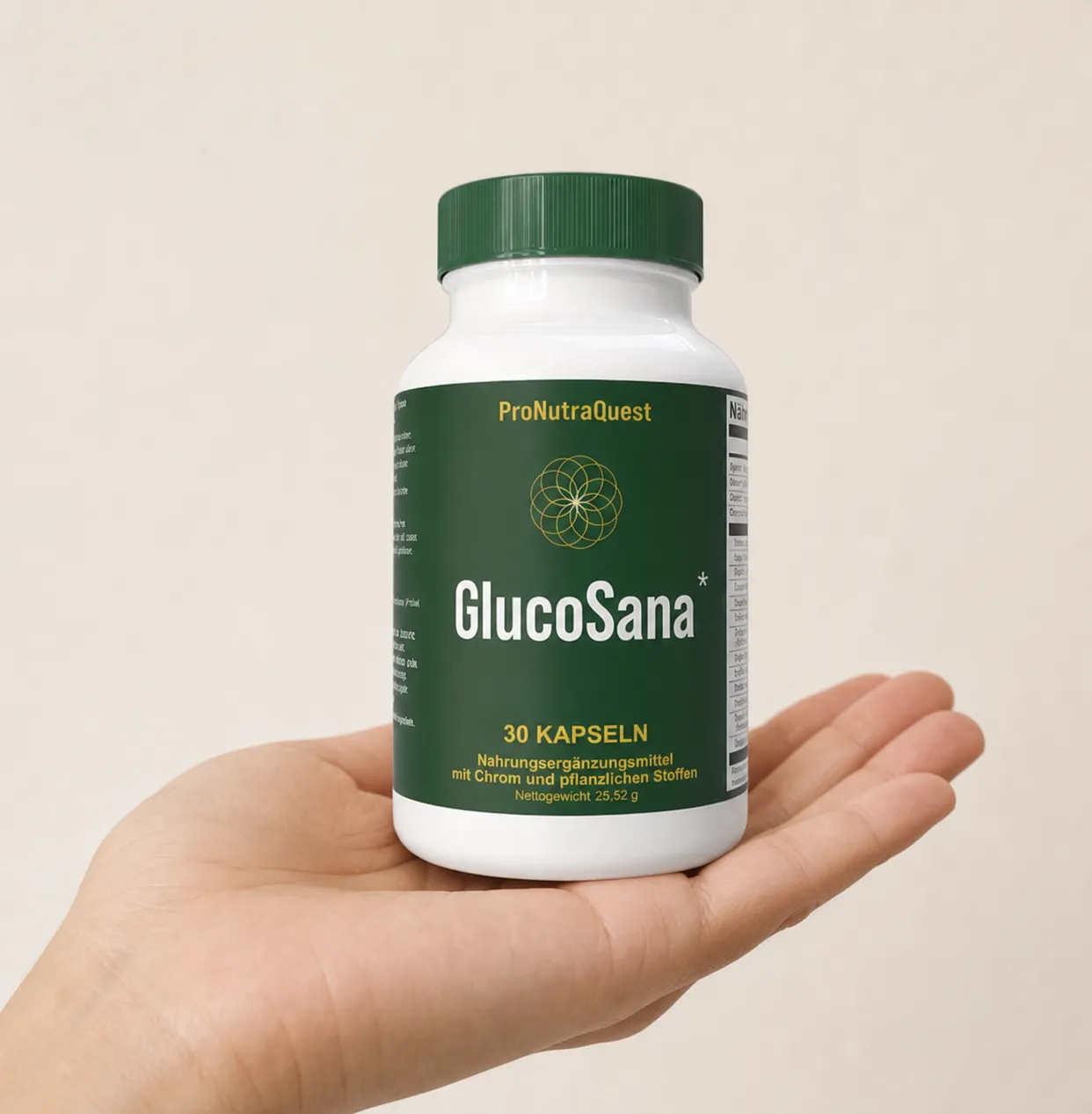 GlucoSana — Verpackung in der Hand